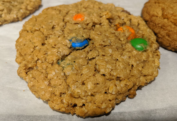 Monster cookie, oatmeal cookie with colored M & Ms